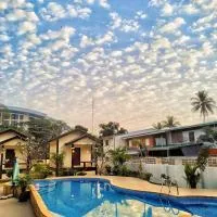 SUNRAY Guesthouse สุนันท์บ้านพักริมคลอง, hotel a Uthai Thani