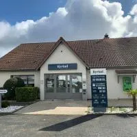 Kyriad Châteauroux - Saint-Maur, hôtel à Saint-Maur