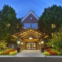 Staybridge Suites Detroit-Utica by IHG، فندق في يوتيكا