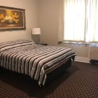 Royal Hotel, hotel em Flin Flon