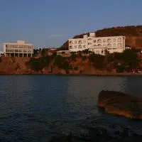 E.J. Pyrgos Bay Hotel，下皮爾戈斯的飯店