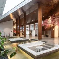 Kontena Hotel，巴圖的飯店