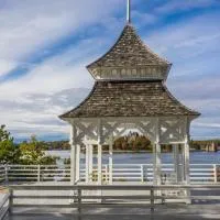 Bonnie Castle Resort & Marina، فندق في أليكسندريا باي