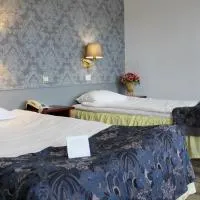 NB Hotel with Free Parking, hotel di Rīga