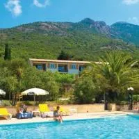 Appart'Hôtel A Punta، فندق في غاليريا