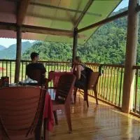 Ba Be में, होटल Tran Xuan Homestay Ba Be Village