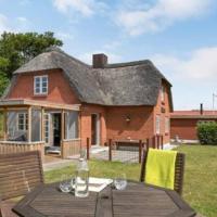 Thatched Holiday Home in Struer, Jutland with a view