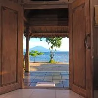 Blue Harbor Beachfront Villas & Resto, hotelli kohteessa Nusa Penida