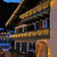 Mühlradl Apartments - contactless check-in, hotel in Gosau