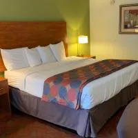 Baymont by Wyndham Cave City, hotel di Cave City