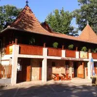 Kiskastély Fogadó-Étterem, khách sạn ở Füzesgyarmat