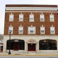 St Charles Hotel Downtown Hudson, hotelli kohteessa Hudson