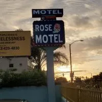 Rose motel, hotel u gradu Kompton