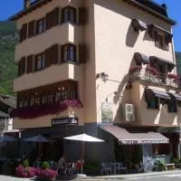 Hostal Montaña, hotell i Alins