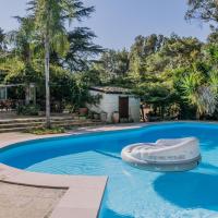 Appartamento uso piscina e campo calcetto m401, hotel in Carpignano Salentino