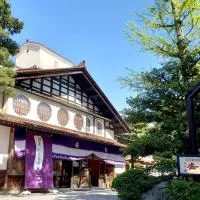 Hoshi, hotel en Komatsu
