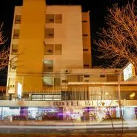 Hotel Menossi, viešbutis mieste Rio Kuartas