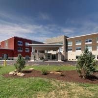 Holiday Inn Express & Suites Galesburg, an IHG Hotel, hotel near Galesburg Municipal Airport - GBG, Galesburg