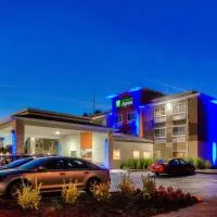 Holiday Inn Express Newberg - Wine Country by IHG، فندق في نيوبيرغ