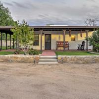 Charming Couples Casita, Walk to Old Mesilla Plaza, hotel poblíž Las Cruces International - LRU, Las Cruces