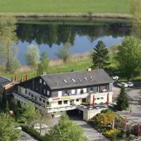 Viesnīca Erlebnisland Grizzlybär pilsētā Längenbühl 
