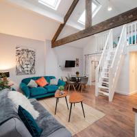 Air Host and Stay - Apartment 2 Broadhurst Court sleeps 6 minutes from town centre, hotel in Stockport