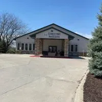 Cobblestone Inn & Suites - Denison | Majestic Hills – hotel w mieście Denison