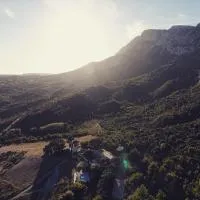 Le Relais de Saint de Ser, hotel v mestu Puyloubier