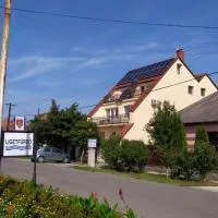 Szilvia Panzió Gyomaendrőd、ユマンドゥルードのホテル
