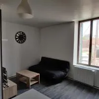 Calme 2 Pièces en Duplex，Aufferville的飯店
