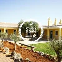 Quinta do Mocho Turismo Rural، فندق في إيستوا