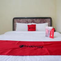 RedDoorz near Lippo Plaza Buton – hotel w pobliżu miejsca Betoambari Airport - BUW w mieście Baubau