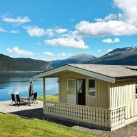 Two-Bedroom Holiday home in Utvik 3