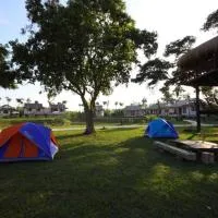 Resort Railumpoo (Farm and Camping), hótel í Nakhon Sawan