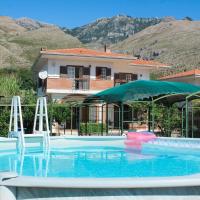 La Villa dei Limoni - Villa Panoramic with Pool, hotel in Formia