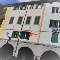 Casa Gianna, Bellissimo Monolocale nel centro storico de Badalucco, 10km dal mare, hotel Badaluccóban