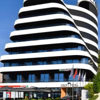 Yacht Hotel, hotel di Vlorë