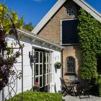 B&B Wilhelmina's Cottage, хотел в Ридеркерк