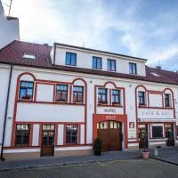 Hotel Volf、Přešticeのホテル