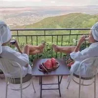 Zurabashvili Guest House, hotel em Signagi