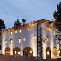 La Rectoria De Sant Miquel De Pineda, hotel i Sant Felíu de Pallarols