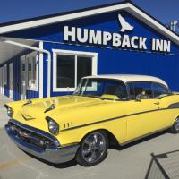 Humpback Inn, hotelli kohteessa Port McNeill lähellä lentokenttää Port Hardy -lentokenttä - YZT 