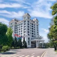 Viesnīca Westlake Hotel & Resort Vinh Phuc pilsētā Yen