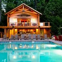 Evergreen Lodge at Yosemite, hotel i Groveland