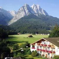 Boutique Hotel Längenfelder Hof, hotel v destinaci Grainau