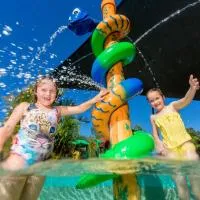 Lakeside Forster Holiday Park, hotel i Forster