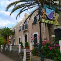 Hospedium Hotel Rural Soterraña, hotelli kohteessa Madroñera