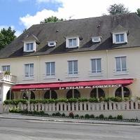 Logis Hotel Du Commerce, hotell sihtkohas Pont-d'Ouilly