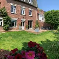 Chambre au petit Chateau, hotel v destinaci Tourcoing