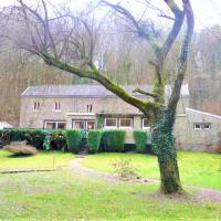 5 bedrooms house with enclosed garden and wifi at Comblain au Pont、Comblain-au-Pontのホテル